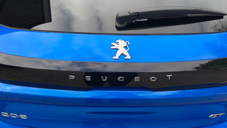 Peugeot 208 1.2 PureTech 100 GT 5dr EAT8 Petrol Hatchback